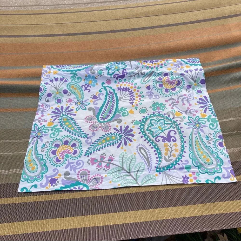 POTTERY BARN Teen Ana Paisley Colorful Paisley Pillow Sham STANDARD Size